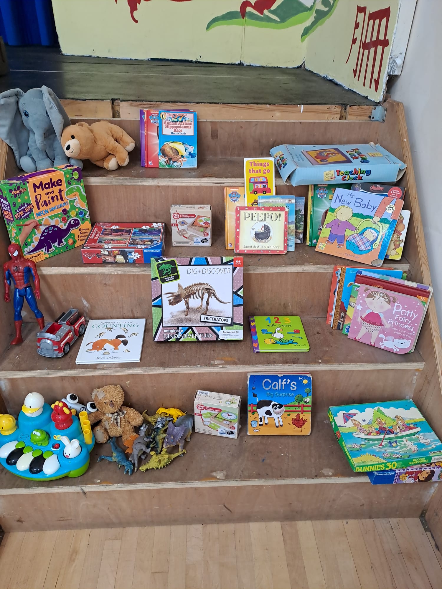 Toy swap table
