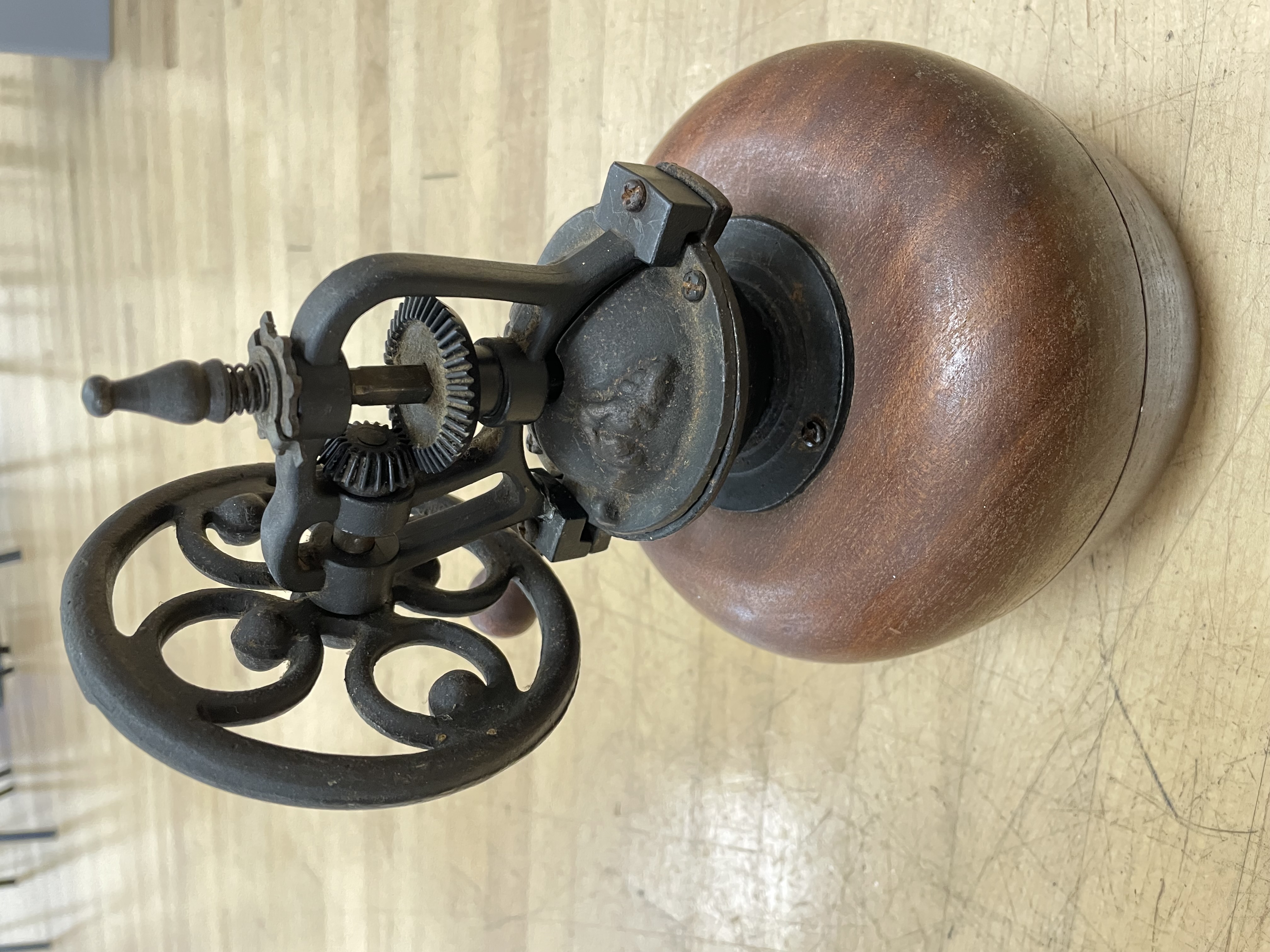 Coffee grinder examined by our skilled volunteers