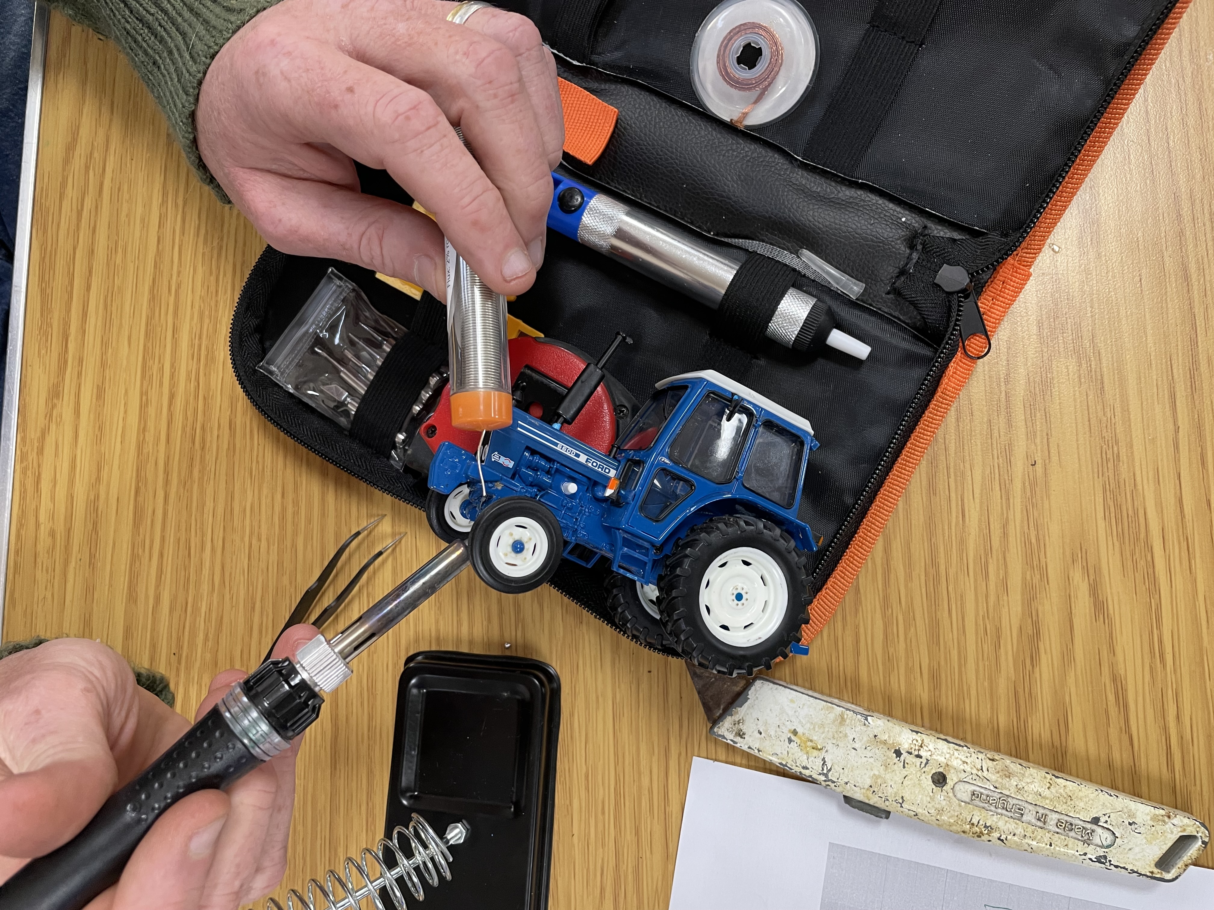 Tractor wheel joint repair