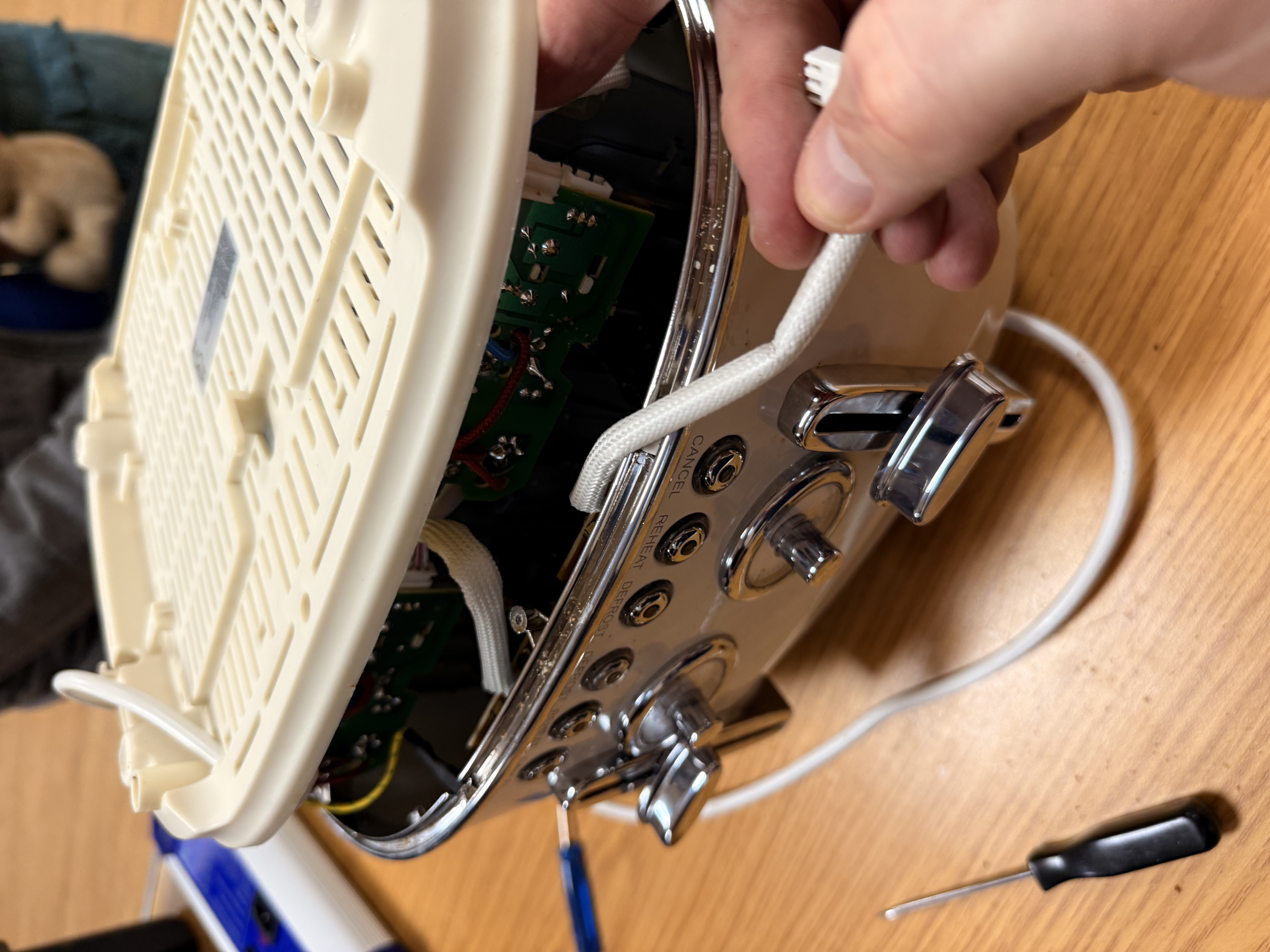 Toaster under repair